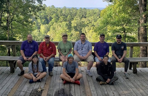 Hatfield Location De VR | Entire Campground - All 10 Cabins for Events and Overnights. Up to 40 Guests.