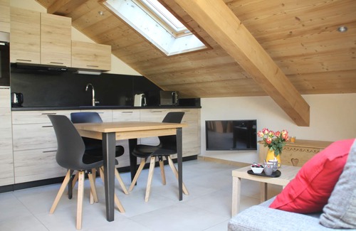 Taninges Chalet De Ski | Entire chalet with indoor pool jacuzzi sauna steam room
