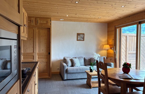 Taninges Chalet De Ski | Entire chalet with indoor pool jacuzzi sauna steam room