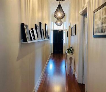 Ascot Vale Maison | Entire contemporary home in Ascot Vale