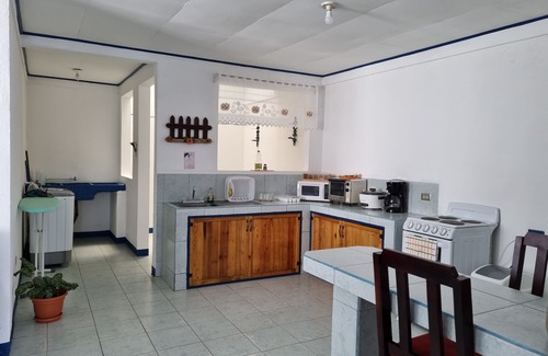 Villa Bonita Appartement | Entire Cozy apartment for your, 5 min SJO airport