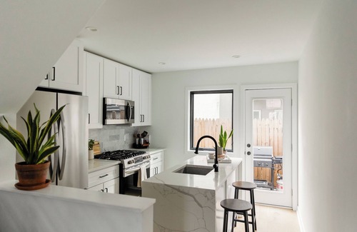 Fairmount Maison | Entire Fairmount Home With Skyline View