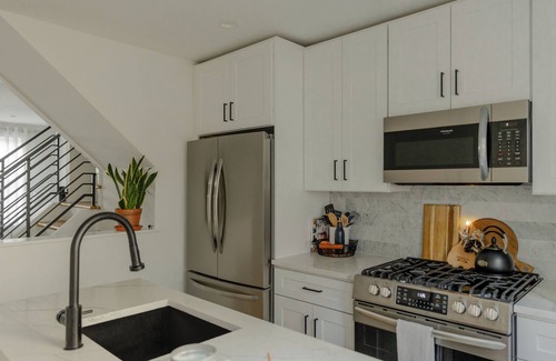 Fairmount Maison | Entire Fairmount Home With Skyline View