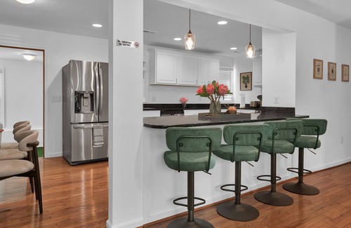 Alexandria West Maison | Entire home in Alexandria, Virginia