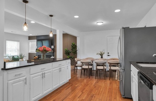Alexandria West Maison | Entire home in Alexandria, Virginia