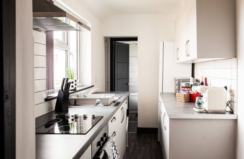 Stoke-on-Trent Maison | Entire home in Stoke-on-Trent.