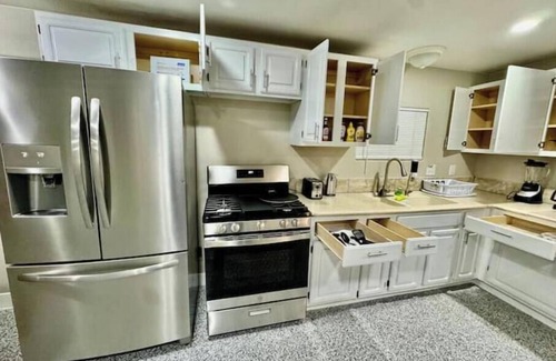 Paradise Maison | Entire home in Las Vegas 10 min to Fremont 15 Strip