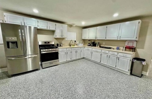 Paradise Maison | Entire home in Las Vegas 10 min to Fremont 15 Strip