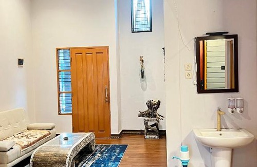 Serpong Maison | Entire house in BSD with a jacuzzi