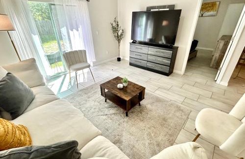 Taft Maison | Entire House in Orlando close to All Parks