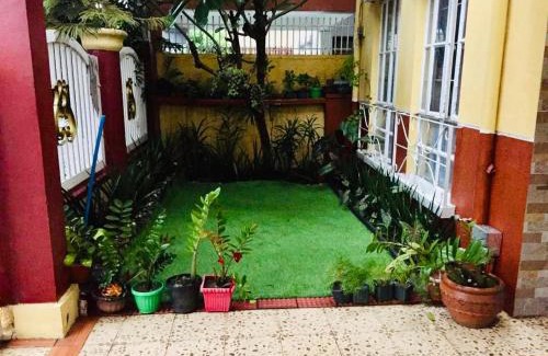 Bacoor City Maison | Entire House with 4 rooms near SM Molino and Vermosa Ayala