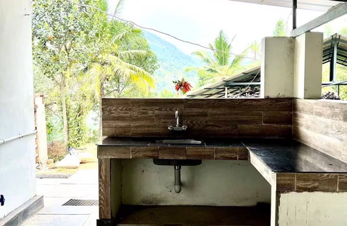 Devikolam Maison | Entire Lakefront Bungalow Exclusively For You