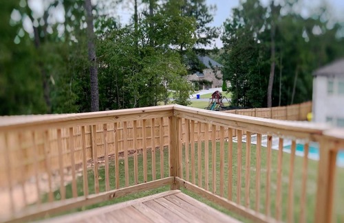 Conyers Maison | ENTIRE Modern 21st Century GUESTHOUSE TO YOURSELF