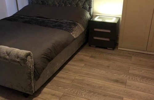 Kelty Appartement | Entire Pet Friendly Apartment Self Check In