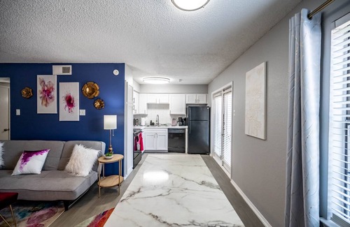 South Arlington Appartement | Entire Place ✶Wi-Fi✶Washer Dryer✶ 4k TV ✶Pets Allowed #615