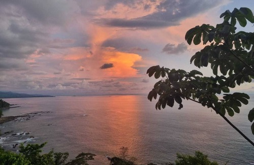 Dominical Villa | Entire property Shelterfromthestormvillas