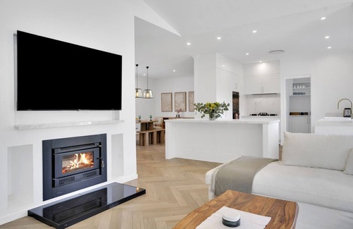 Peachester Maison | Entire Property @ Sunshine Grove