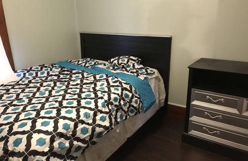 Leominster Appartement | Entire Rental unit 5 bed 1.5 bath