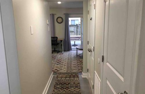 Greenbelt Appartement | Entire Twnhouse 2bdrms 3Bthrm 2Qbeds 2Levls Fncd Bkyard