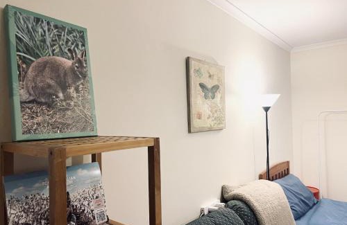 Penguin Maison | Entire Unit in Penguin with Free Parking