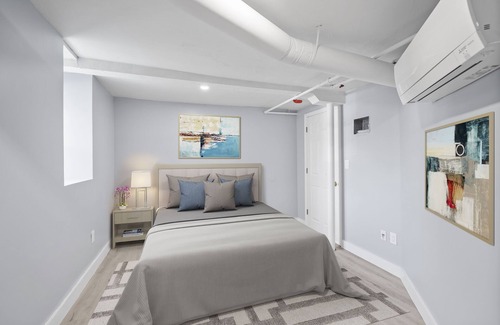 Lynn Appartement | (ENTIRE UNIT)Swampscott Apt, Lots Of Natural Light, 20 mins To Swampscott Beach