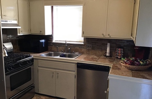 Little Rock Maison | Entire West Little Rock Home