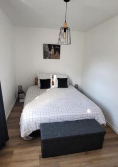 Arras Appartement | Entre les places, spacieux avec Parking Gratuit