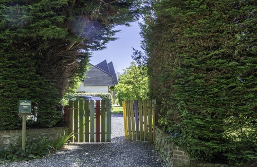 Saint-Pierre-en-Port Maison | Entre mer et jardin by Interhome