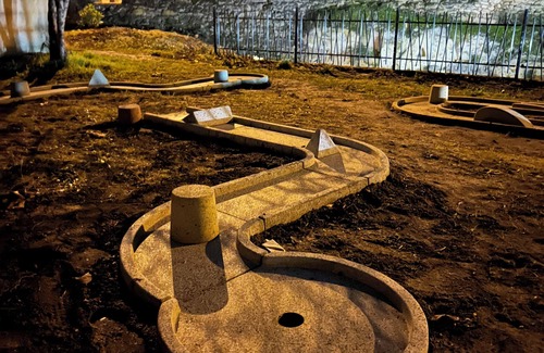 Doue-la-Fontaine Maison | Entre Nous "Au Troglo" Maison Troglodyte avec jacuzzi