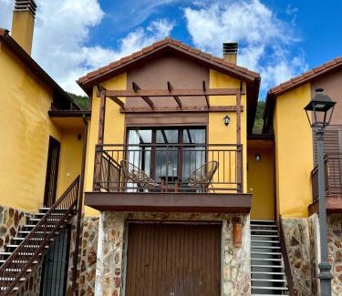 Tragacete Maison | Entre Piñas