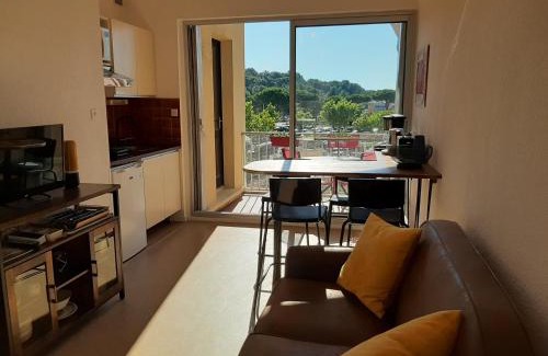 Port Rive Gauche Appartement | Entre port et village