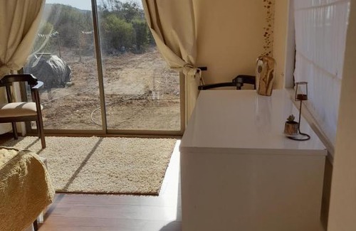 Olmue Maison | Entre tizones y brujos ( cabaña Maggie)