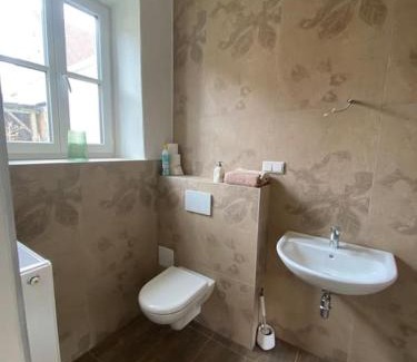 Groß-Siegharts Appartement | Entzückendes Häuschen, neu ren.