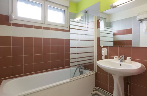 Bulgneville Hôtel | Enzo Hotels Bulgneville By Kyriad Direct