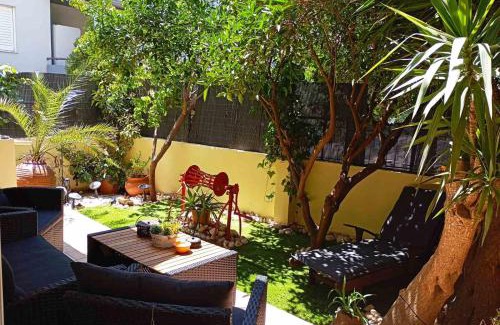 Irakleio Appartement | Ηome & Garden with parking close to Olympic Stadium