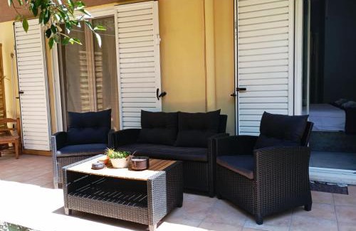 Irakleio Appartement | Ηome & Garden with parking close to Olympic Stadium