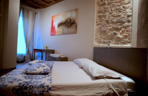 Somma Lombardo Lit Et Petit-Déjeuner | Epicurus guest house: Zeus