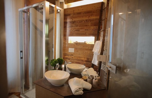Somma Lombardo Lit Et Petit-Déjeuner | Epicurus guest house: Zeus