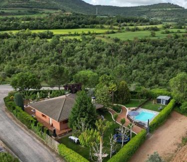 Artesa de Segre Maison | Era de Cal Baro - Casa rural con gran piscina y jardin