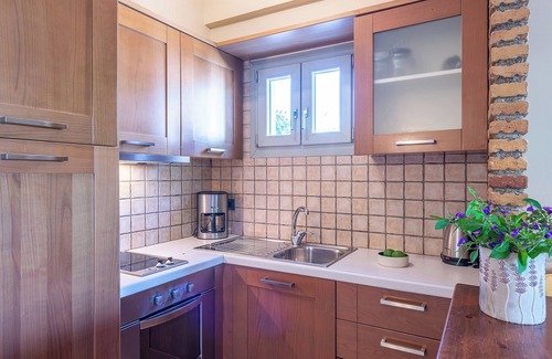 Longos Appartement | ERATO & KALYPSO split level apartment (60m² for 2-5 people)