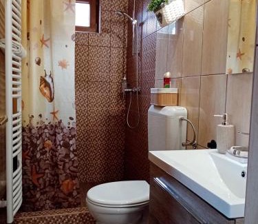 Haromhuta Maison | Erdei Szalonka Vendégház