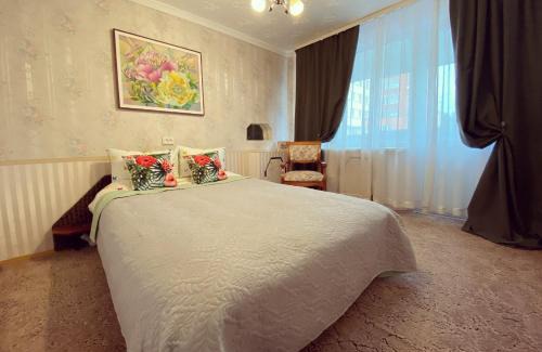 Visaginas Appartement | Erdvus butas su balkonu šalia ežero ir stadiono