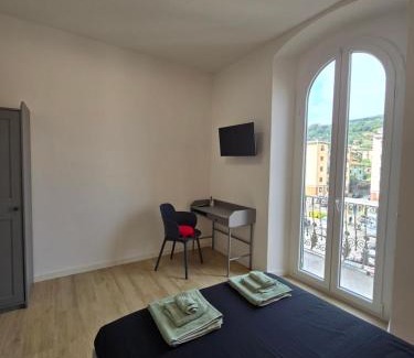 La Spezia Appartement | Ermanno s Home 5terre stazione centro città