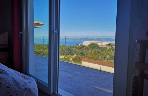 Badia Blava Villa | Piscine privée, vue sur la mer avec des couchers de soleil fabuleux, cuisine moderne, climatisation, wifi, grande salle de jouets