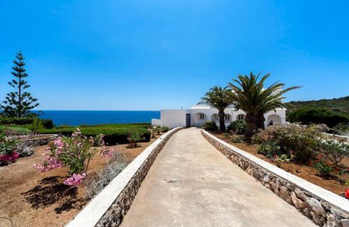 Es Canutells Maison | Es Macar, heated pool & sea views