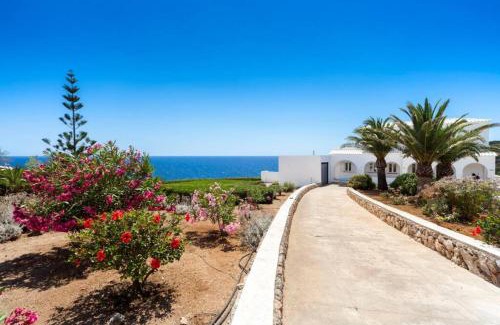 Es Canutells Maison | Es Macar, heated pool & sea views