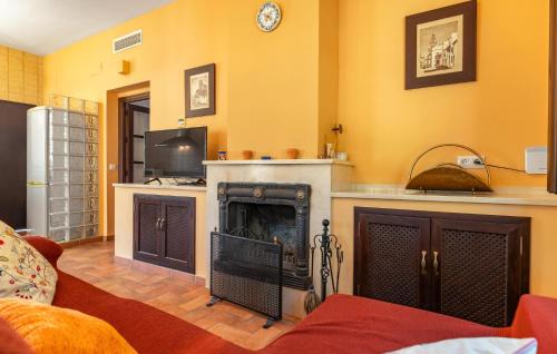 Valdeflores Maison | Lovely Home In Minas Del Castillo De