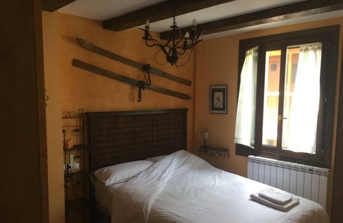 Tramacastilla de Tena Appartement | Apartment Sallent de Gállego-El Formigal, 2 bedrooms, 4 persons