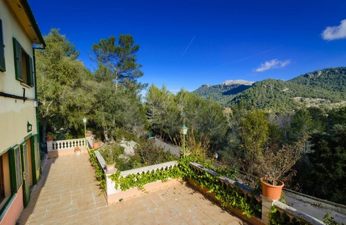 Lluc Maison | ES VINT I NOU - Beautiful house with great terrace amidst the mountains.