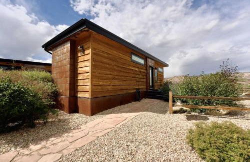 Escalante Maison | Escalante Escapes Moon Lily- Bunk Escape